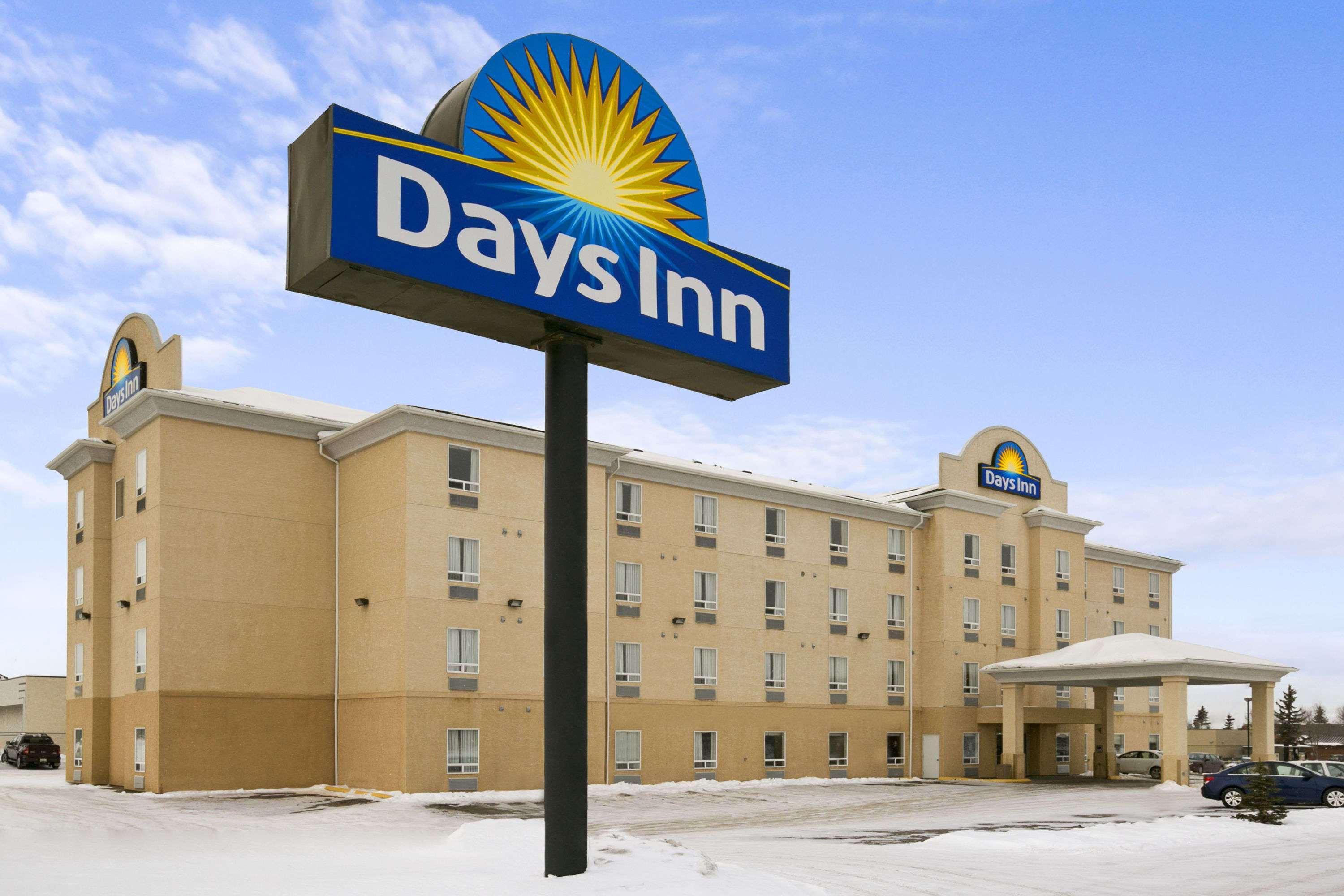 Days Inn By Wyndham Prince Albert Exterior photo
